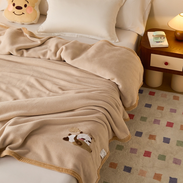 91家纺网 家纺一手货源 找家纺 皇寝世家家居 2025新款仿绵羊绒毛毯兔绒毯办公室午睡毯子毛巾被 四季空调沙发盖毯 浅咖