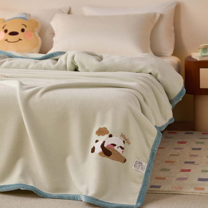 91家纺网 家纺一手货源 找家纺 皇寝世家家居 2025新款仿绵羊绒毛毯兔绒毯办公室午睡毯子毛巾被 四季空调沙发盖毯 浅绿