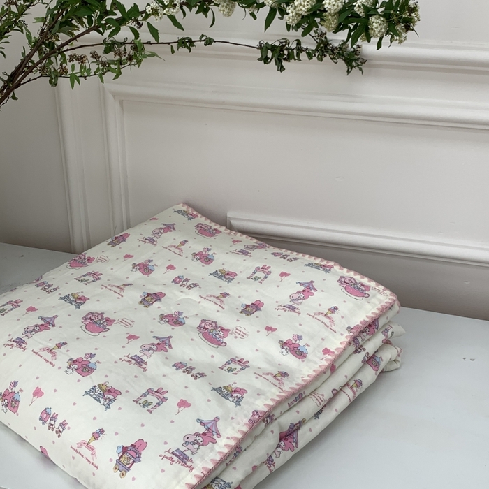 91家纺网 家纺一手货源 找家纺 源启生活 2025新款A类贝壳边款双层纱夏被 美乐蒂