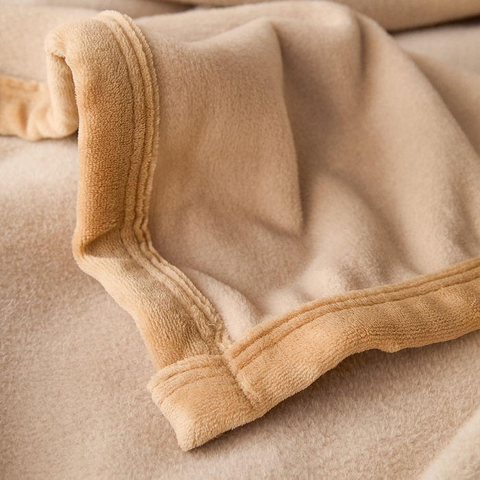 91家纺网 家纺一手货源 找家纺 皇寝世家家居 2025新款仿绵羊绒毛毯兔绒毯办公室午睡毯子毛巾被 四季空调沙发盖毯 浅咖