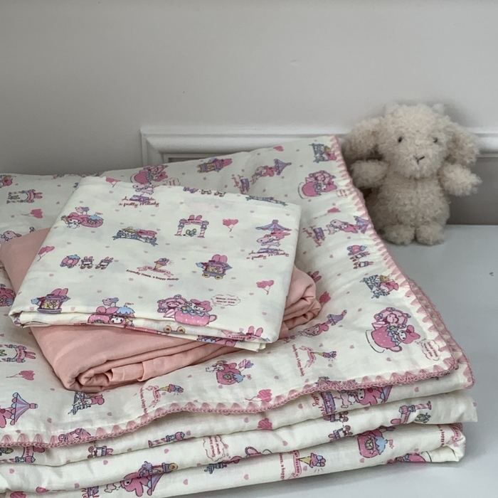 91家纺网 家纺一手货源 找家纺 源启生活 2025新款A类贝壳边款双层纱夏被 美乐蒂