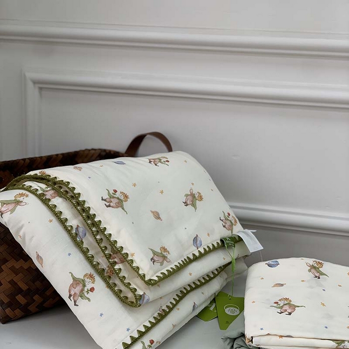 91家纺网 家纺一手货源 找家纺 源启生活 2025新款A类贝壳边款双层纱夏被 小王子