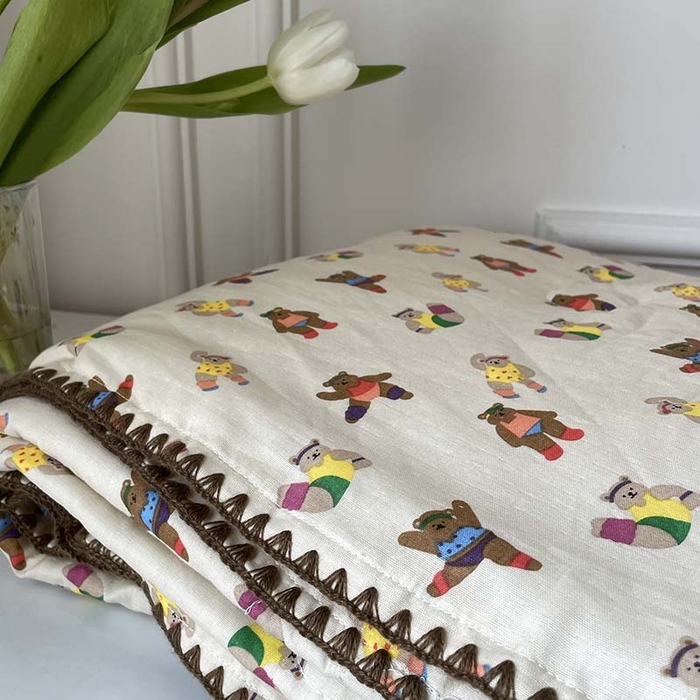 91家纺网 家纺一手货源 找家纺 源启生活 2025新款A类贝壳边款双层纱夏被 熊啾啾