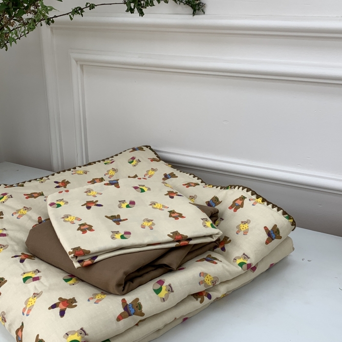 91家纺网 家纺一手货源 找家纺 源启生活 2025新款A类贝壳边款双层纱夏被 熊啾啾