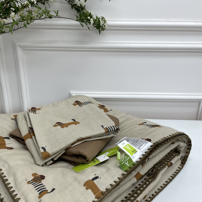 91家纺网 家纺一手货源 找家纺 源启生活 2025新款A类贝壳边款双层纱夏被 修修狗