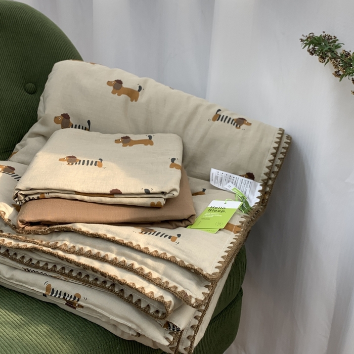 91家纺网 家纺一手货源 找家纺 源启生活 2025新款A类贝壳边款双层纱夏被 修修狗