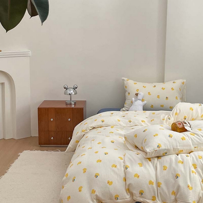 91家纺网 家纺一手货源 找家纺 源启生活 2025新款全棉A类双层皱皱纱四件套 小黄鸭