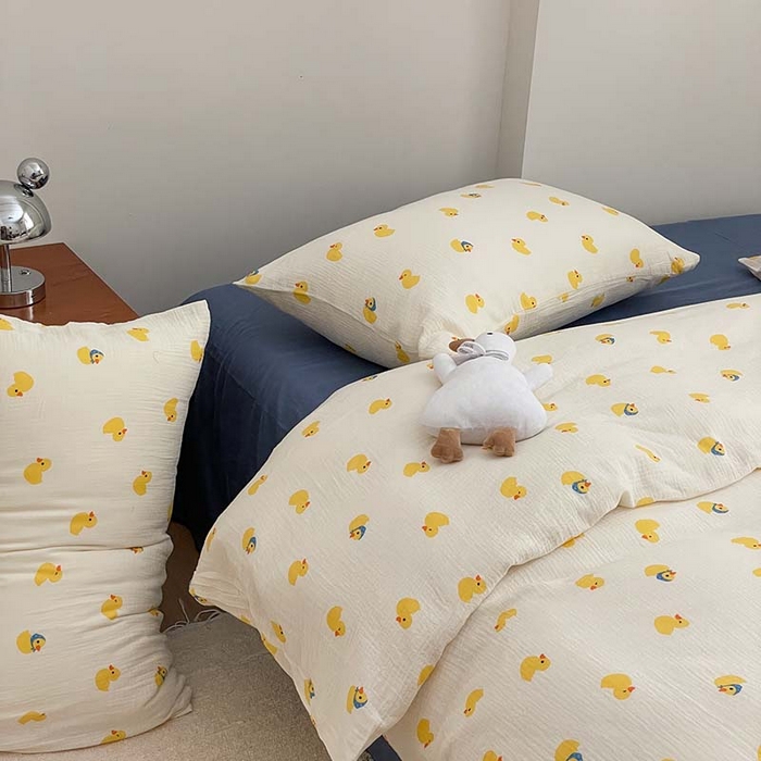 91家纺网 家纺一手货源 找家纺 源启生活 2025新款全棉A类双层皱皱纱四件套 小黄鸭