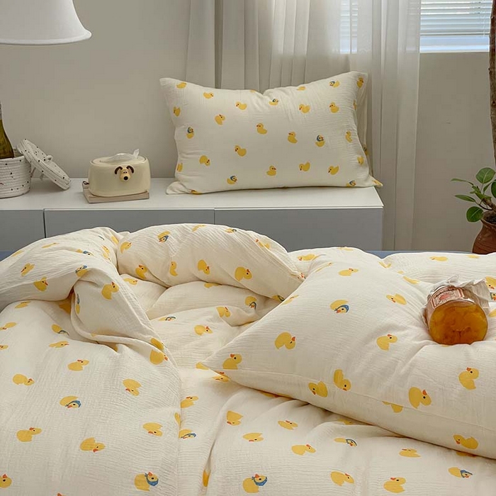 91家纺网 家纺一手货源 找家纺 源启生活 2025新款全棉A类双层皱皱纱四件套 小黄鸭