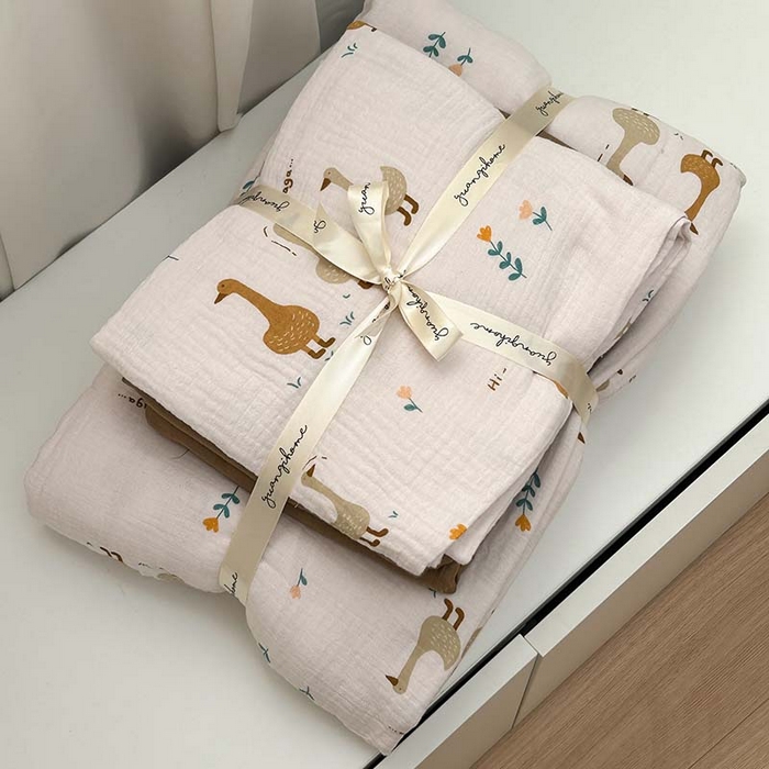 91家纺网 家纺一手货源 找家纺 源启生活 2025新款全棉A类双层皱皱纱四件套 乖乖鸭