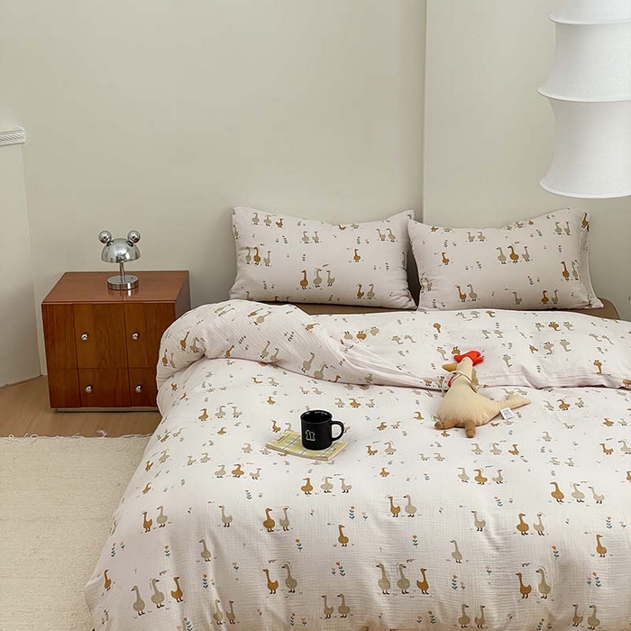 91家纺网 家纺一手货源 找家纺 源启生活 2025新款全棉A类双层皱皱纱四件套 乖乖鸭