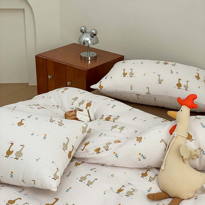 91家纺网 家纺一手货源 找家纺 源启生活 2025新款全棉A类双层皱皱纱四件套 乖乖鸭