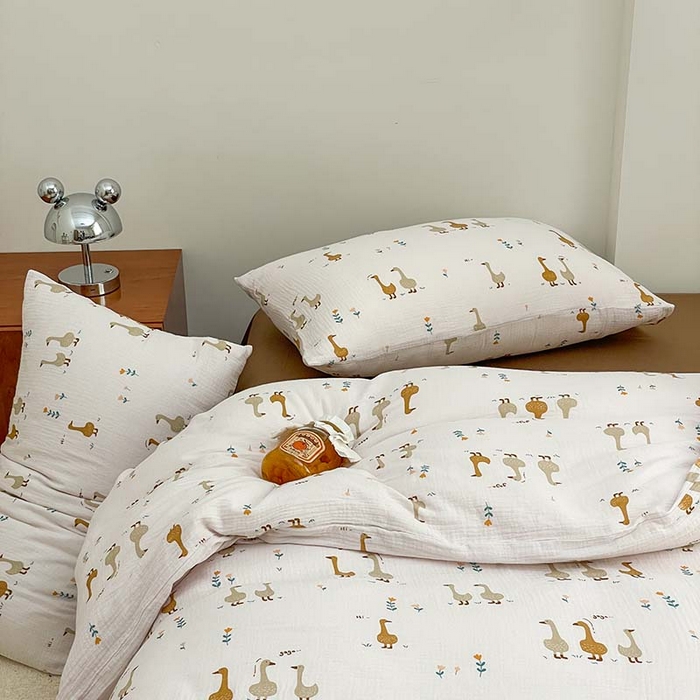 91家纺网 家纺一手货源 找家纺 源启生活 2025新款全棉A类双层皱皱纱四件套 乖乖鸭