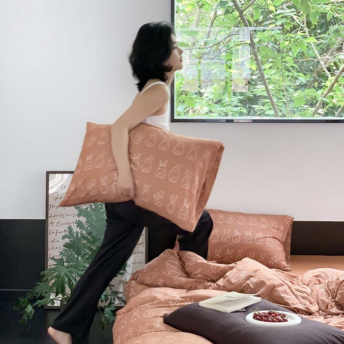 91家纺网 家纺一手货源 找家纺 源启生活 2025秋冬新款A类全棉针织棉活性印染四件套 你好兔兔