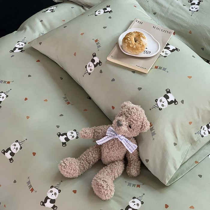 91家纺网 家纺一手货源 找家纺 源启生活 2025秋冬新款A类全棉针织棉活性印染四件套 熊猫生日会