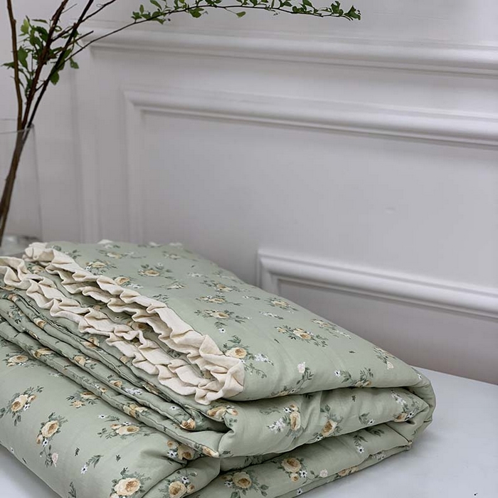 91家纺网 家纺一手货源 找家纺 源启生活 2025新款A类绉纱花边款有氧双层纱夏被被子被芯 后花园