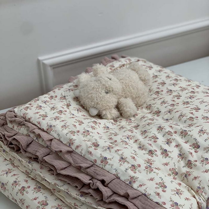 91家纺网 家纺一手货源 找家纺 源启生活 2025新款A类绉纱花边款有氧双层纱夏被被子被芯 露丝