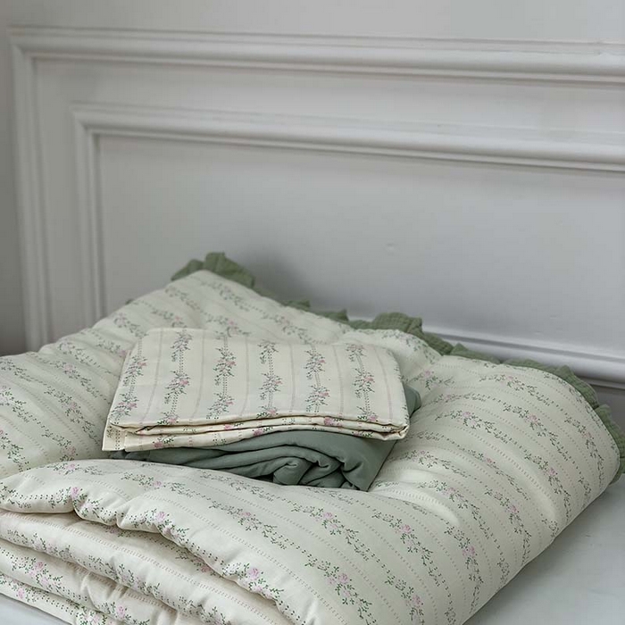 91家纺网 家纺一手货源 找家纺 源启生活 2025新款A类绉纱花边款有氧双层纱夏被被子被芯 情书