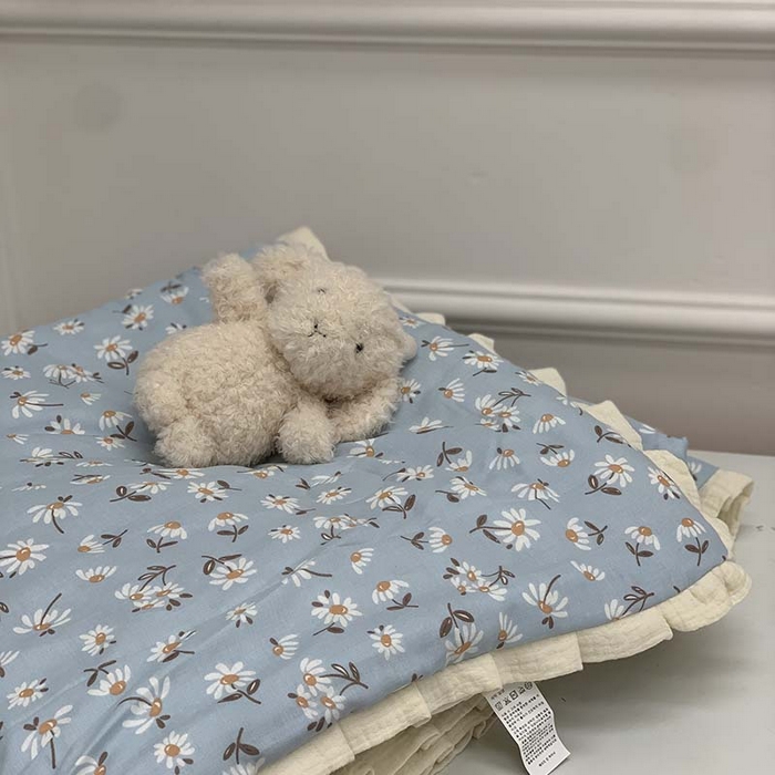 91家纺网 家纺一手货源 找家纺 源启生活 2025新款A类绉纱花边款有氧双层纱夏被被子被芯 小雏菊