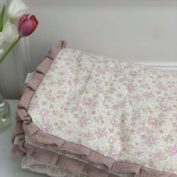 91家纺网 家纺一手货源 找家纺 源启生活 2025新款A类绉纱花边款有氧双层纱夏被被子被芯 茱丽叶