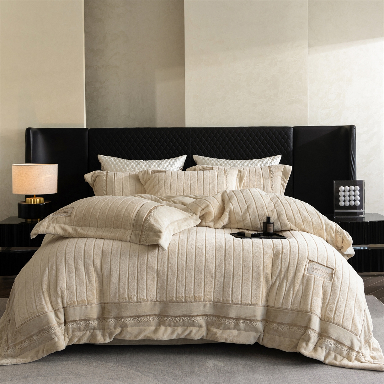 91家纺网 家纺一手货源 找家纺 （总）鼎飞家纺 2025新款A类兔绒压花+全消光牛奶绒四件套--贝尔雅系列