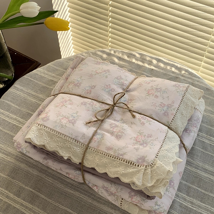 91家纺网 家纺一手货源 找家纺 源启生活 2025新款镂空蕾丝边四件套 梨禾小姐