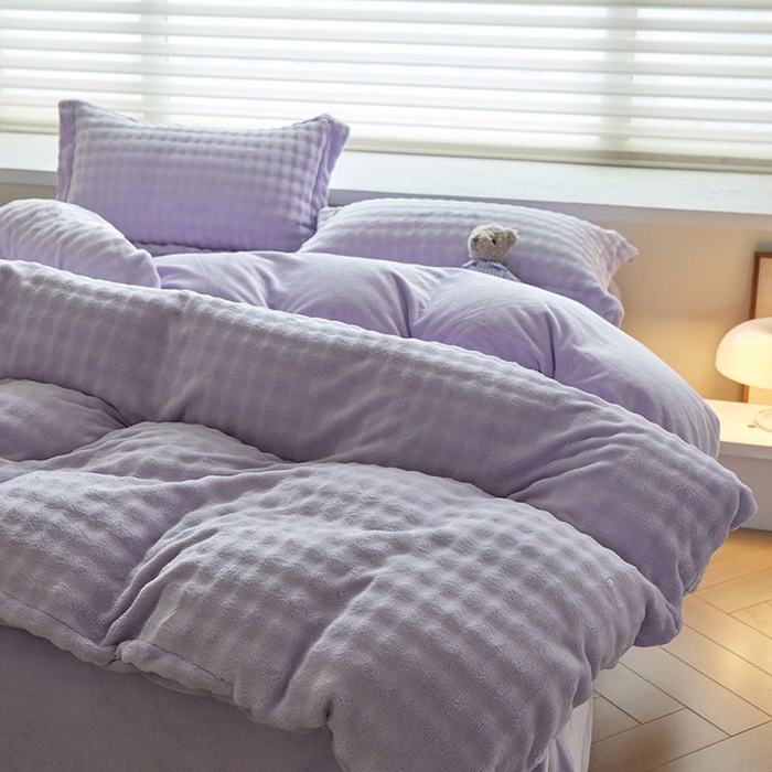 91家纺网 家纺一手货源 找家纺 卡斯诺家纺馆 2025新款A类高克重兔毛绒牛奶绒四件套（赠礼袋） 淡雅紫