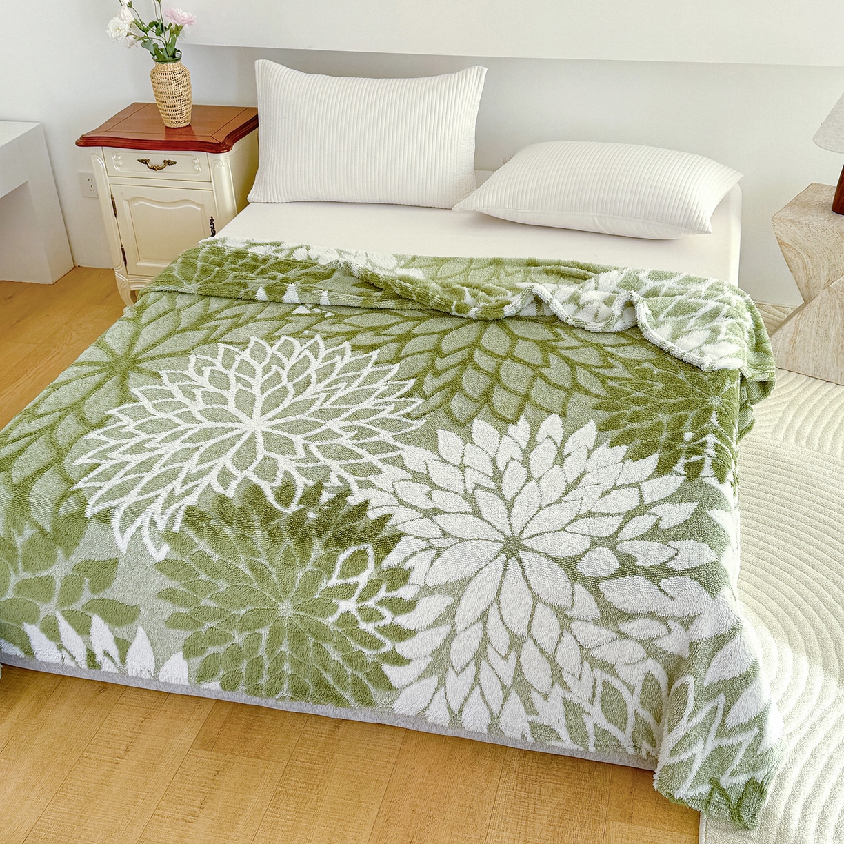 91家纺网 家纺一手货源 找家纺 枋梢家纺 2025新款万花筒阳离子提花镂空塔芙绒保暖午睡双层毛毯办公室盖毯 万花筒-浅绿