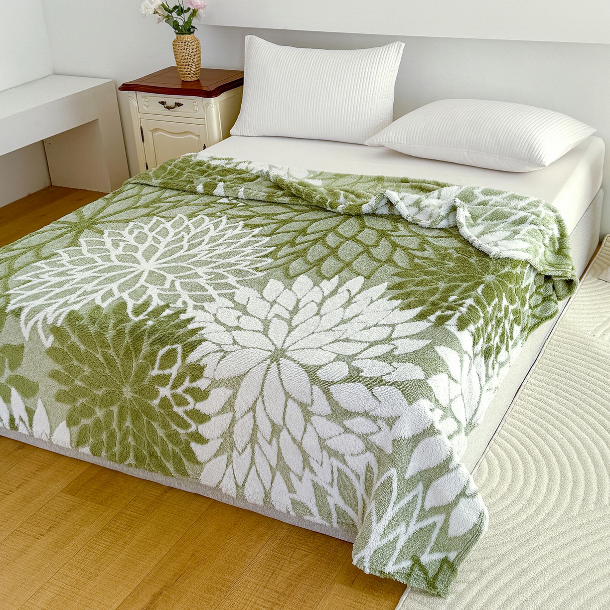 91家纺网 家纺一手货源 找家纺 枋梢家纺 2025新款万花筒阳离子提花镂空塔芙绒保暖午睡双层毛毯办公室盖毯 万花筒-浅绿