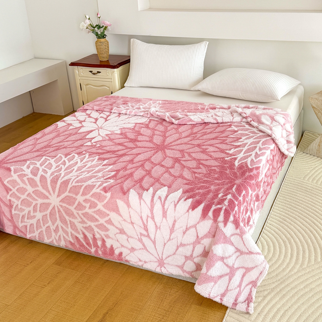 91家纺网 家纺一手货源 找家纺 枋梢家纺 2025新款万花筒阳离子提花镂空塔芙绒保暖午睡双层毛毯办公室盖毯 万花筒-柔粉