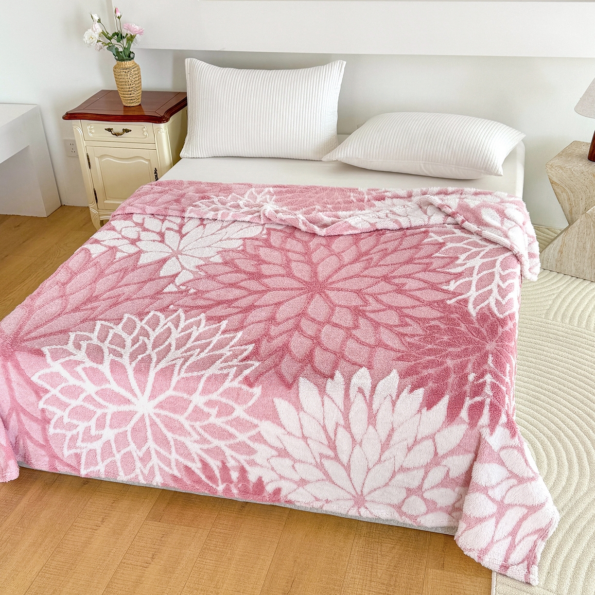 91家纺网 家纺一手货源 找家纺 枋梢家纺 2025新款万花筒阳离子提花镂空塔芙绒保暖午睡双层毛毯办公室盖毯 万花筒-柔粉