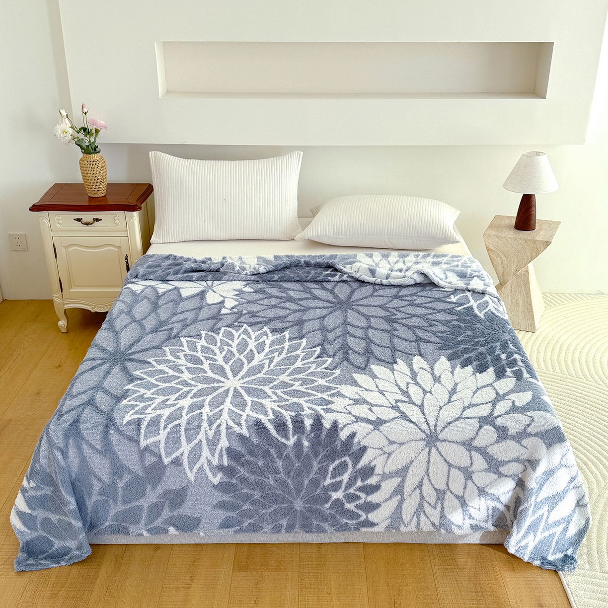 91家纺网 家纺一手货源 找家纺 枋梢家纺 2025新款万花筒阳离子提花镂空塔芙绒保暖午睡双层毛毯办公室盖毯 万花筒-浅蓝