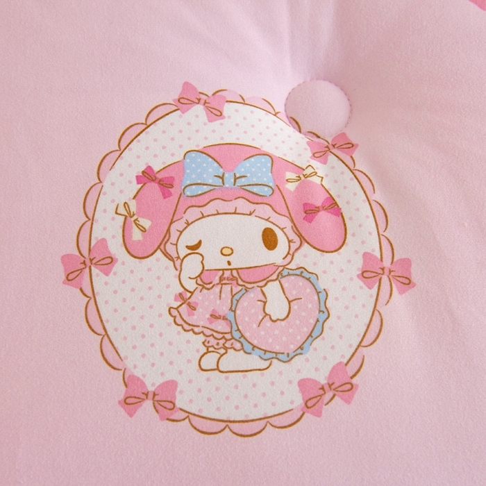 91家纺网 家纺一手货源 找家纺 （总）乐秀家纺 2025新款A类三丽鸥针织棉豆豆被 带激光防伪吊牌