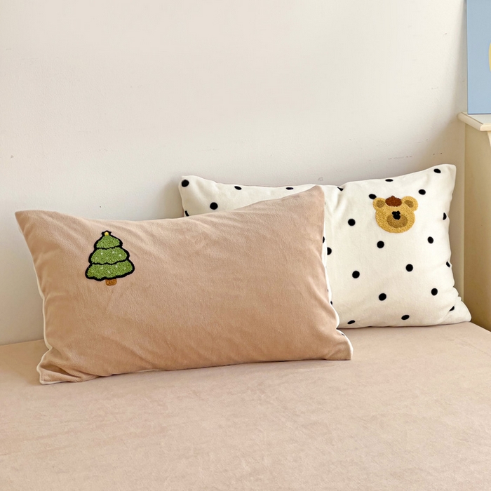 91家纺网 家纺一手货源 找家纺 乐童家纺 2025新款小清新牛奶绒毛巾绣四件套-第三波 波点小熊