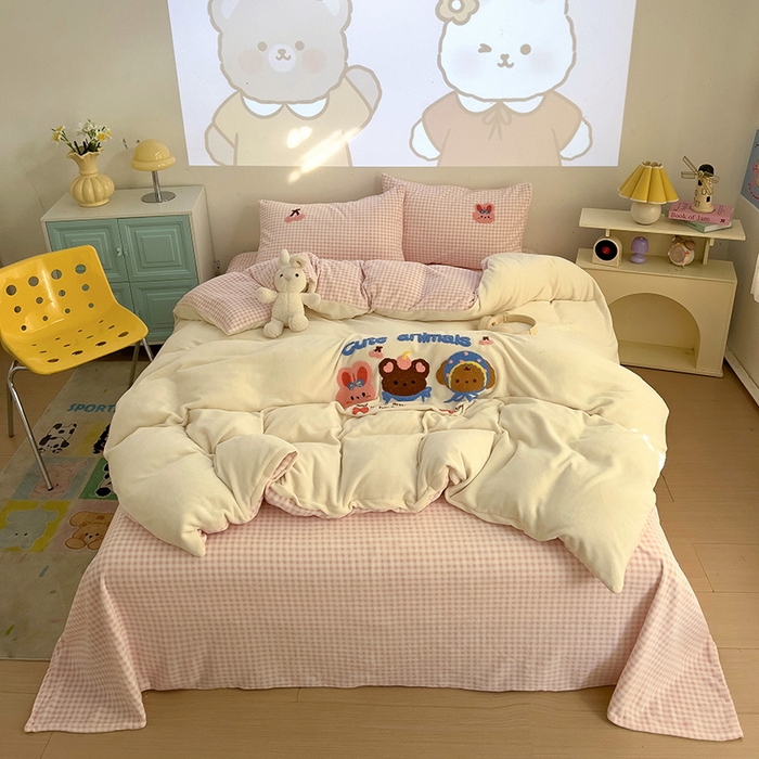 91家纺网 家纺一手货源 找家纺 乐童家纺 2025新款小清新牛奶绒毛巾绣四件套-第三波 樱桃兔