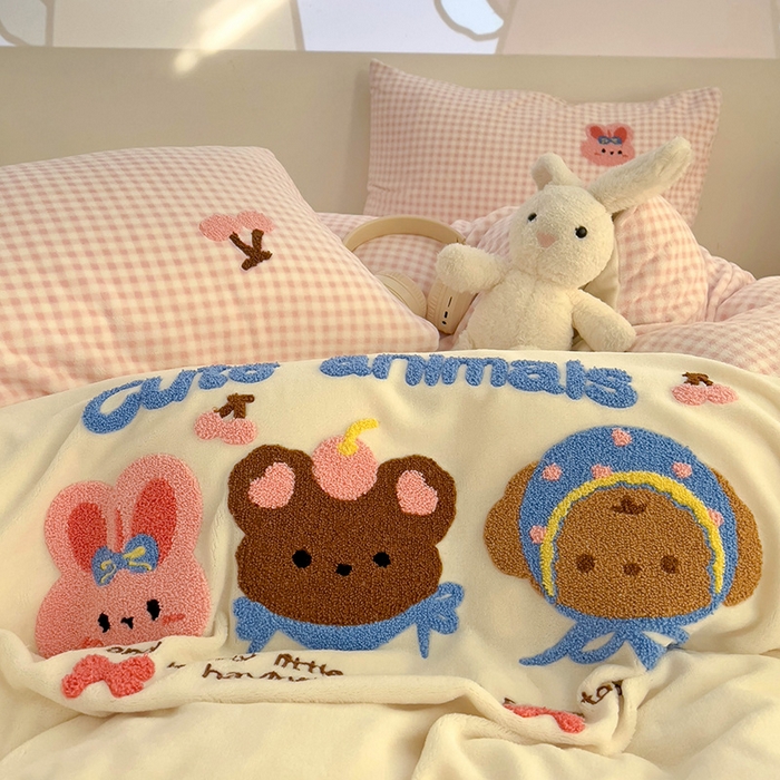 91家纺网 家纺一手货源 找家纺 乐童家纺 2025新款小清新牛奶绒毛巾绣四件套-第三波 樱桃兔