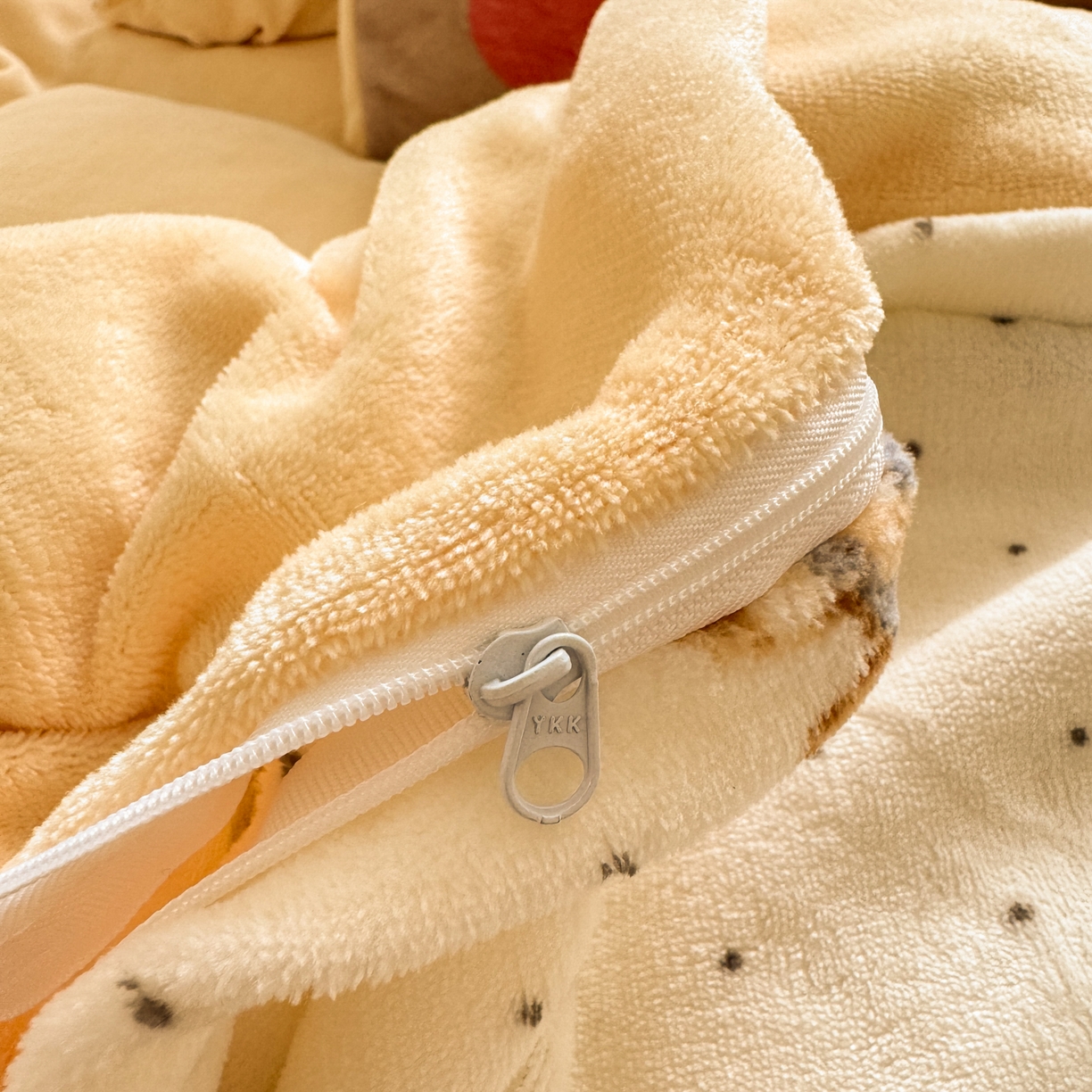 91家纺网 家纺一手货源 找家纺 一霖家纺 2025新款小清新牛奶绒毛巾绣四件套-第三波 调皮的小熊