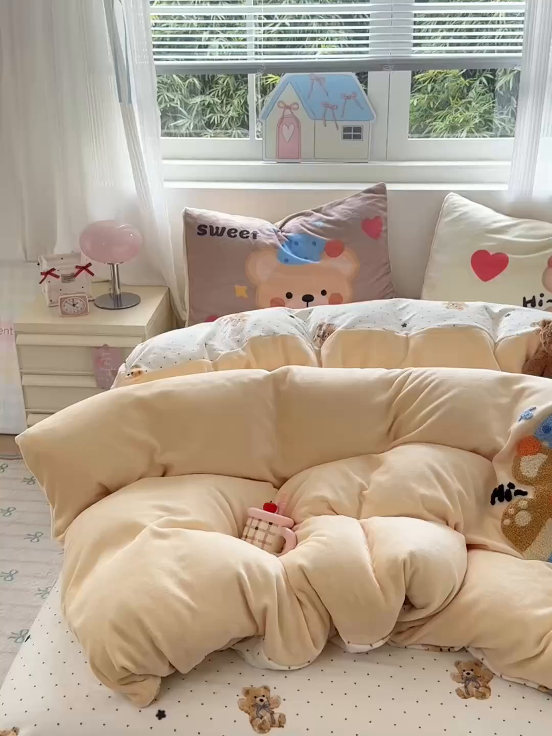 91家纺网 家纺一手货源 找家纺 一霖家纺 2025新款小清新牛奶绒毛巾绣四件套-第三波 樱桃兔