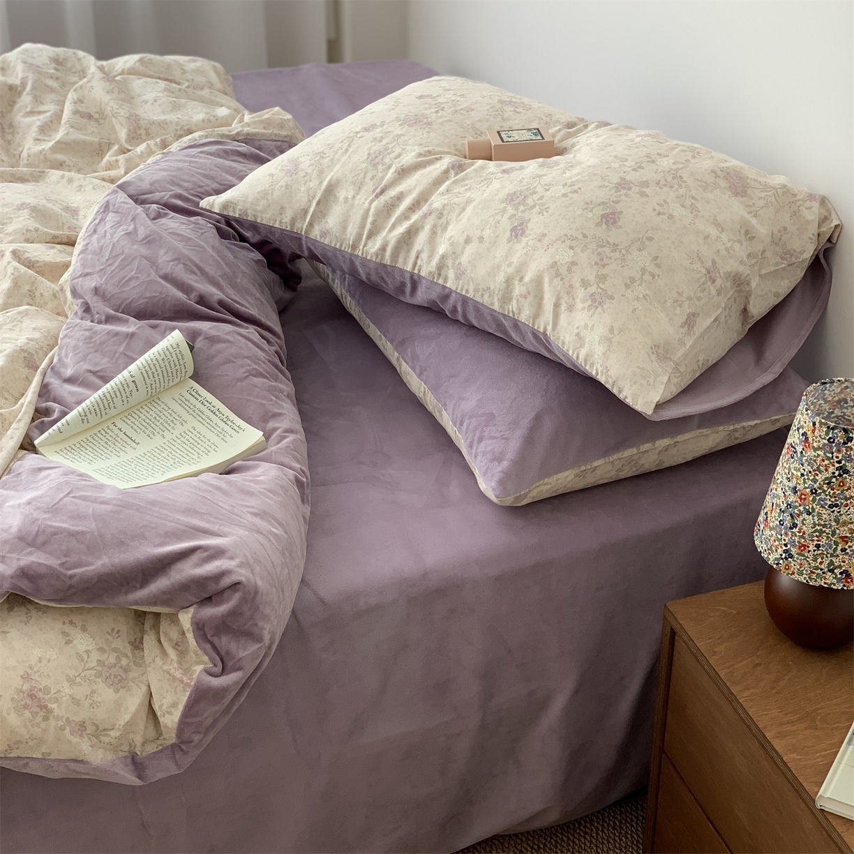 91家纺网 家纺一手货源 找家纺 源启生活 2025新款棉加绒套件四件套 巴黎晚香