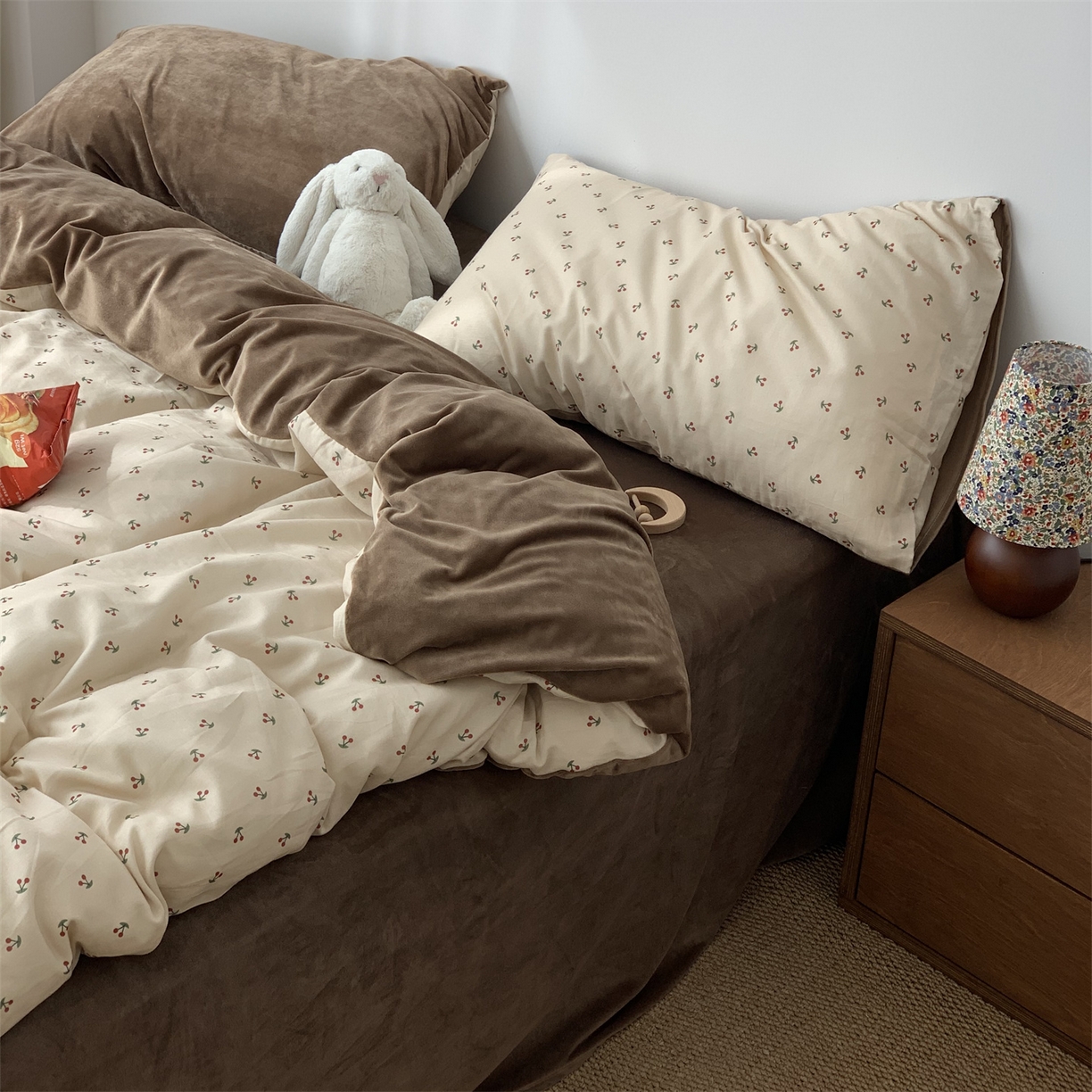 91家纺网 家纺一手货源 找家纺 源启生活 2025新款棉加绒套件四件套 车厘子