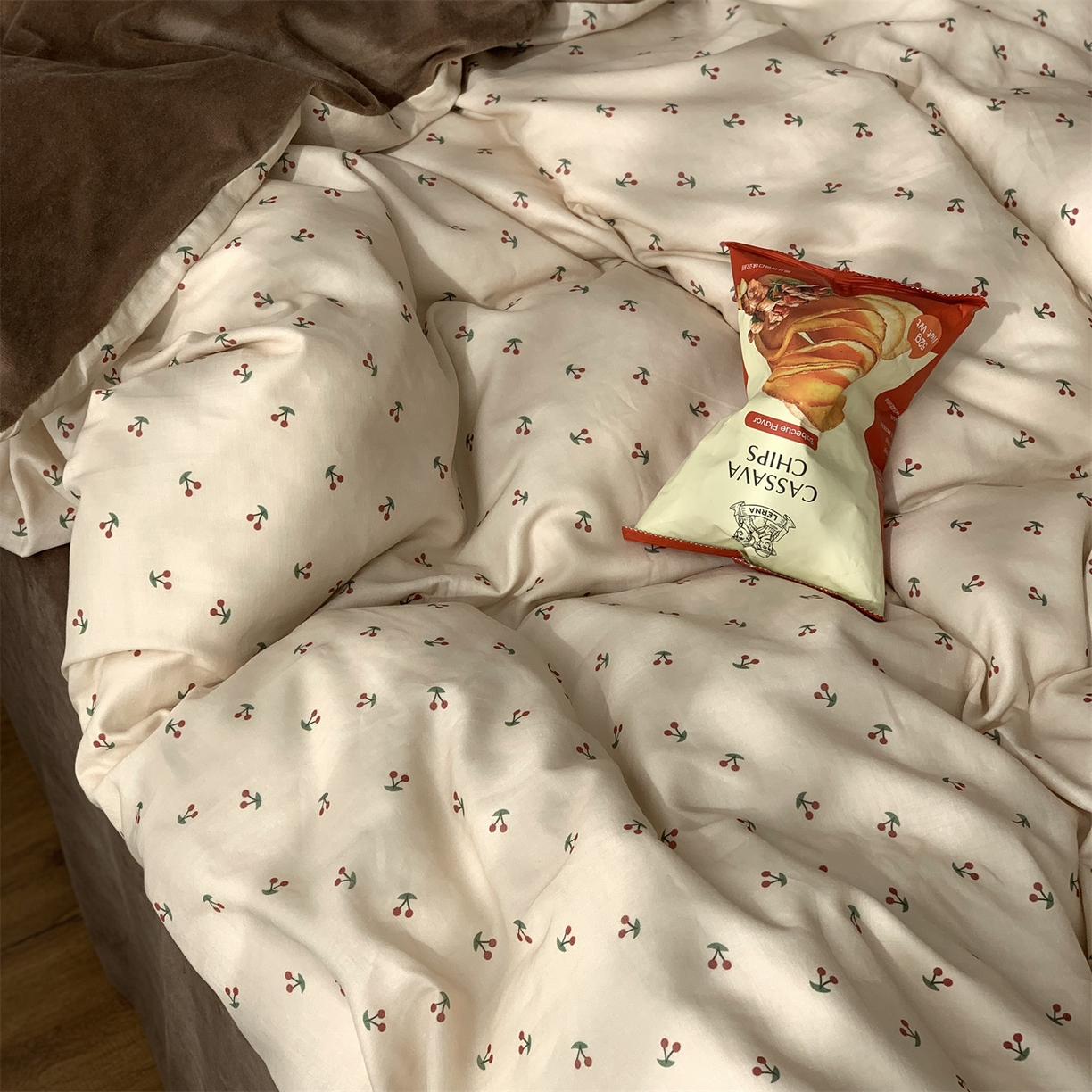 91家纺网 家纺一手货源 找家纺 源启生活 2025新款棉加绒套件四件套 车厘子