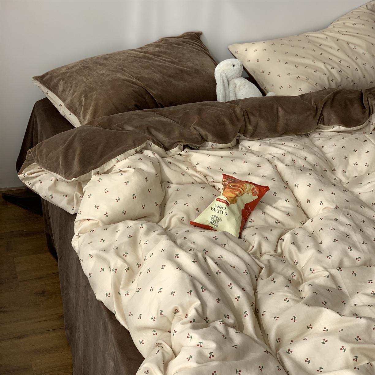 91家纺网 家纺一手货源 找家纺 源启生活 2025新款棉加绒套件四件套 车厘子