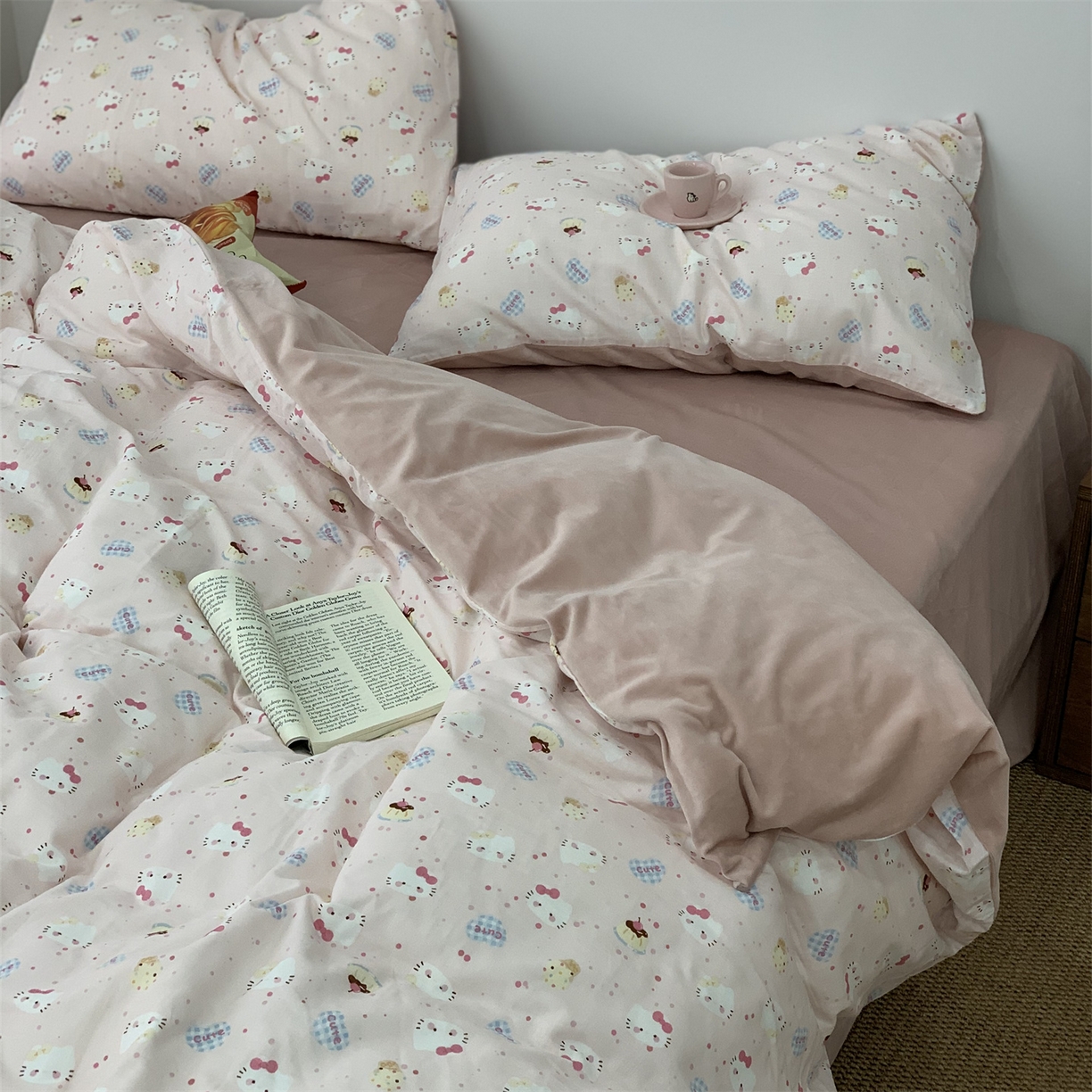 91家纺网 家纺一手货源 找家纺 源启生活 2025新款棉加绒套件四件套 粉粉猫