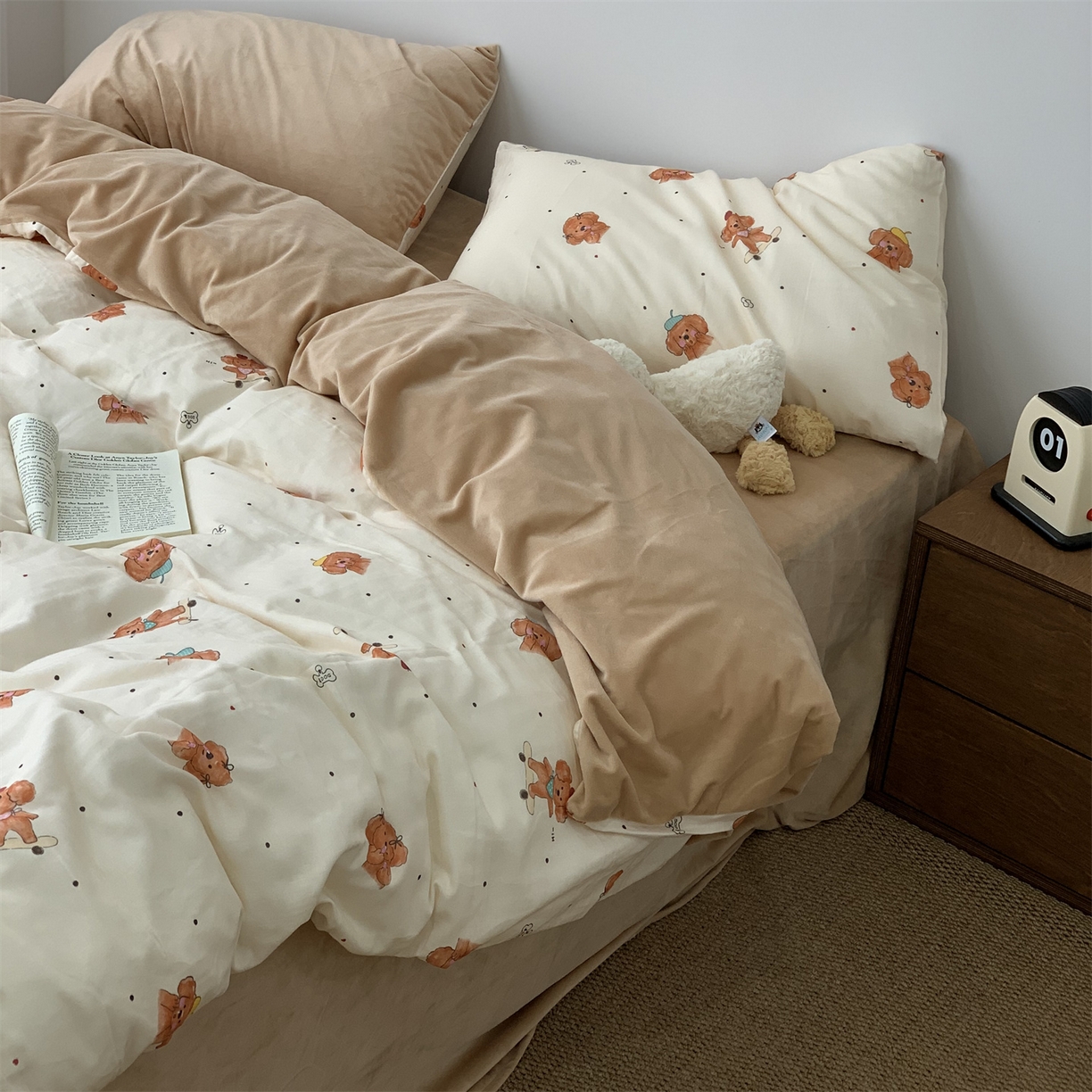 91家纺网 家纺一手货源 找家纺 源启生活 2025新款棉加绒套件四件套 萌萌狗