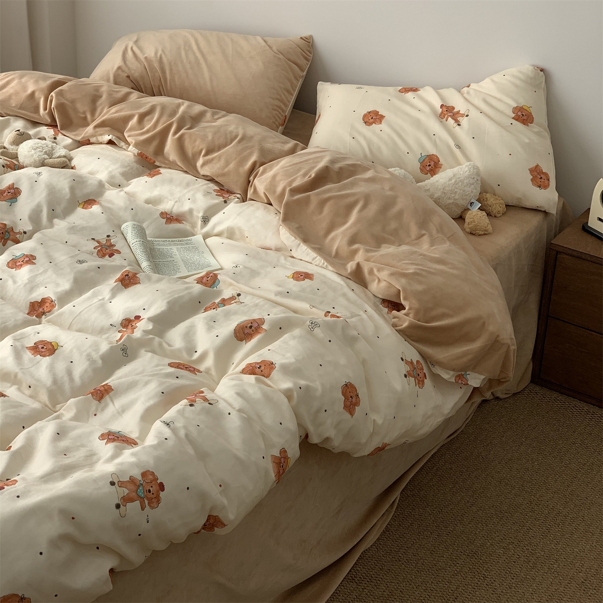 91家纺网 家纺一手货源 找家纺 源启生活 2025新款棉加绒套件四件套 萌萌狗