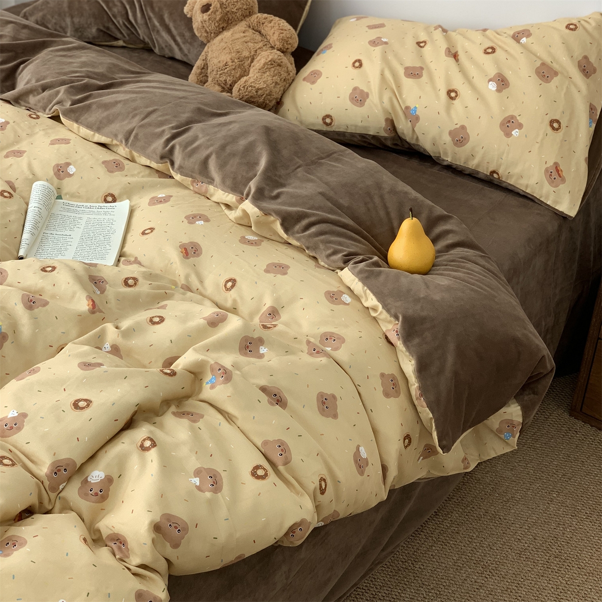 91家纺网 家纺一手货源 找家纺 源启生活 2025新款棉加绒套件四件套 曲奇小熊