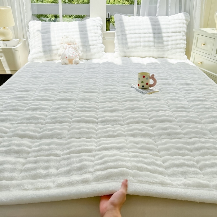 麒东家纺 2025新款泡泡绒纯色夹棉床垫 本白