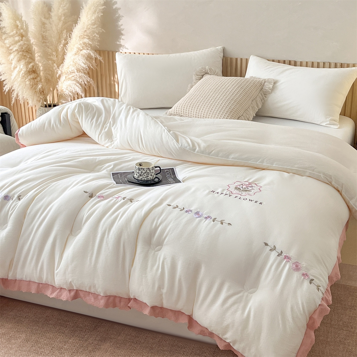 91家纺网 家纺一手货源 找家纺 （总）宝士康家纺 2025新品 10A抗菌尤里绣花冬被被芯 外贸/跨境