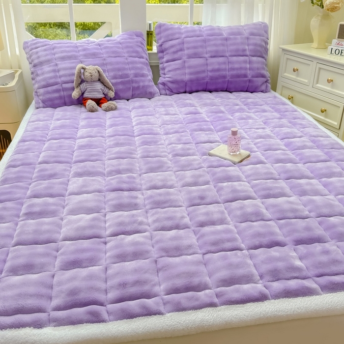 91家纺网 家纺一手货源 找家纺 （总）麒东家纺 2025新款泡泡绒纯色夹棉床垫