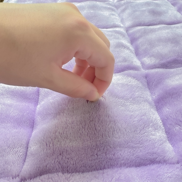 91家纺网 家纺一手货源 找家纺 （总）麒东家纺 2025新款泡泡绒纯色夹棉床垫